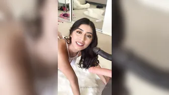 violetmyers manyvids onlyfans busty cutie showed the cap