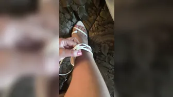 violetmyers manyvids onlyfans smeared her incredibly hot body with oil