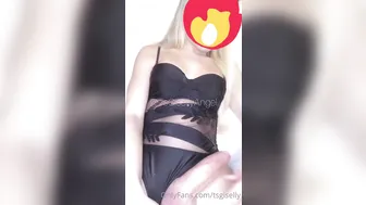 tsgiselly manyvids onlyfans adult skin jerks off both holes