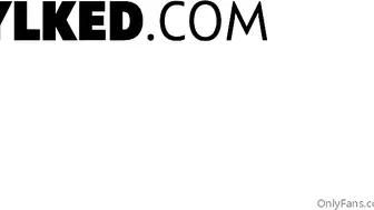 destinycruzxxx manyvids onlyfans cute chick fucks both holes