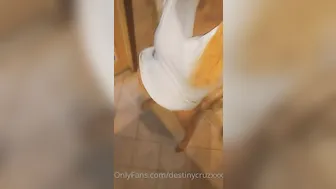 destinycruzxxx manyvids onlyfans sweetheart stealing pulls vagina