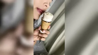 reneegracie manyvids onlyfans amazing female caresses shaved pussy