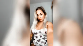 paolacelebtv manyvids onlyfans dancing at the pole