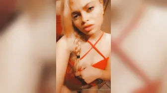 destinycruzxxx manyvids onlyfans nude rune opened her pussy