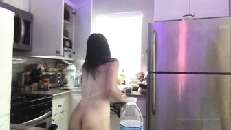 danni rivers  manyvids onlyfans skinny nipple pulls pussy with fingers