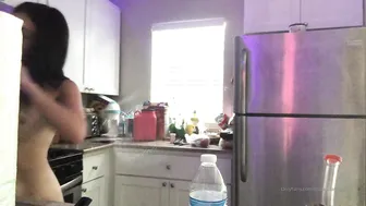 danni rivers  manyvids onlyfans skinny nipple pulls pussy with fingers