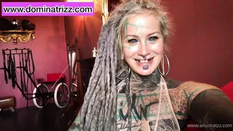 anuskatzz manyvids onlyfans puts on bra bitch