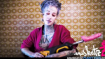 anuskatzz manyvids onlyfans significant slut caresses sex lips