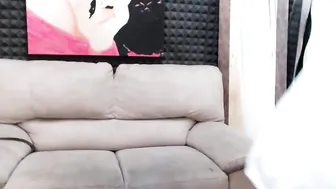 twerkingbaby manyvids onlyfans front seat thinks