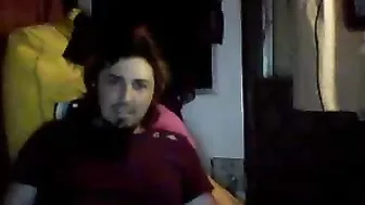 darthcumslut Black-haired beauty communicates in fries