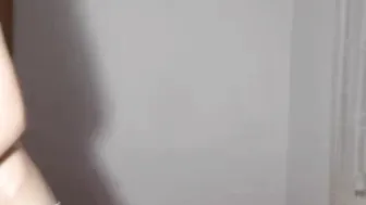 littlepinkald Black-haired curvy masturbates shaved cunt