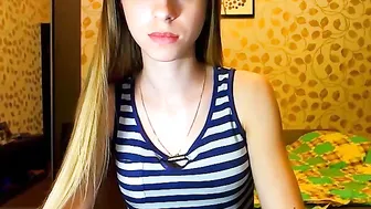 babydina18 flashed nipples
