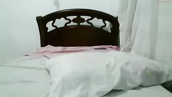 prettylolita19 Gorgeous lady twirls big ass