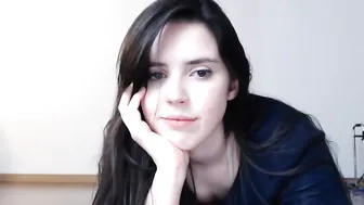 io_veil Gorgeous chick licks phallus and pulls pussy