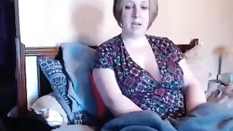 horniemicouple Busty bitch caresses shaved cunt