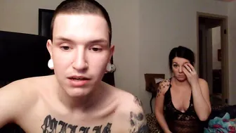 supremedream_xo Exquisite skin fucks pussy through pants