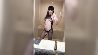 Natalie manyvids onlyfans elegant blonde dabbles with dildo