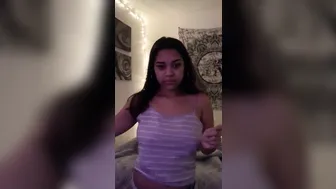 yellaslimthick manyvids onlyfans alluring woman shows vulgar essence