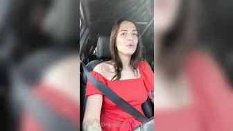 gthatass manyvids onlyfans shy mummy twirling elastic ass