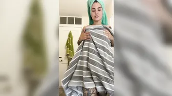 gthatass manyvids onlyfans handjob home