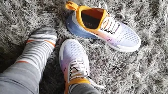 perv manyvids onlyfans curve with a hanging chest caresses the vagina