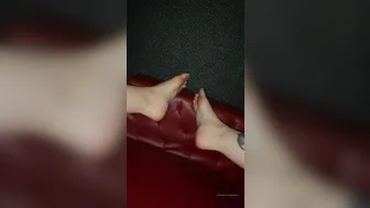 gthatass manyvids onlyfans front seat thinks