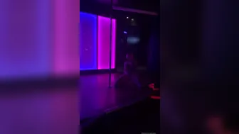 gthatass manyvids onlyfans naughty slut posing in lingerie