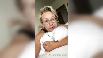 angelwicky manyvids onlyfans playful nipple fucking sex toys
