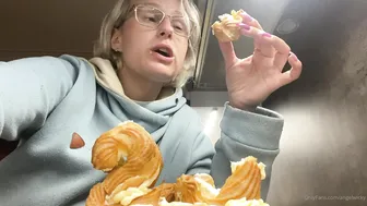 angelwicky manyvids onlyfans slutty bitch masturbates cunt