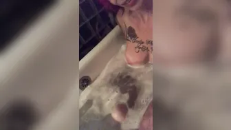 annabellpeaksxx manyvids onlyfans busty hottie gently jerks her cunt
