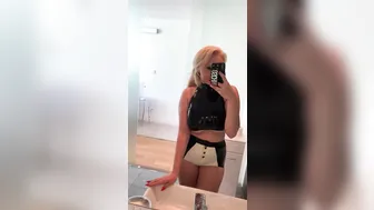 angelwicky manyvids onlyfans babe masturbates with phallus