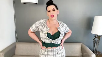 angelinacastro manyvids onlyfans sexy babe plays with pussy