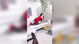 angelwicky manyvids onlyfans walking