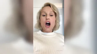 angelwicky manyvids onlyfans busty slut brings herself to squirt