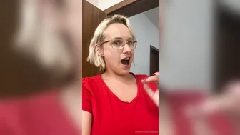 angelwicky manyvids onlyfans dancing naked and pulling pussy