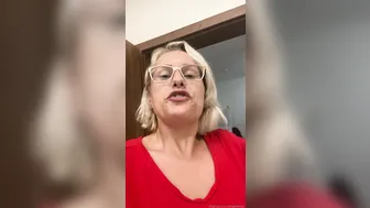 angelwicky manyvids onlyfans showed pussy on the street