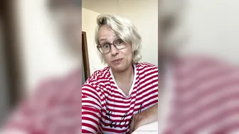angelwicky manyvids onlyfans drunk shows her tits