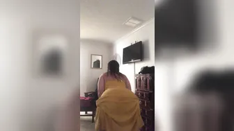 mrssiren manyvids onlyfans busty blonde shows off snatch