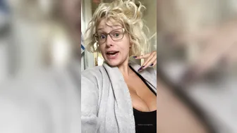 angelwicky manyvids onlyfans Obstinate brunette