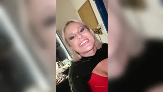 angelwicky manyvids onlyfans luxury sluts jerking off