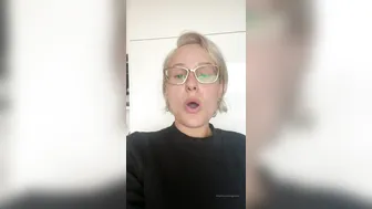 angelwicky manyvids onlyfans wicked girl fingers her shaved holes
