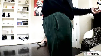 mrssiren manyvids onlyfans naughty babe posing in lingerie