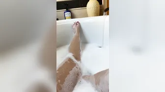 mrssiren manyvids onlyfans incendiary slut pulls his cap with his fingers