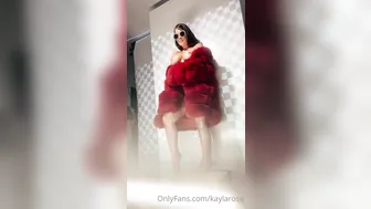 kaylarose manyvids onlyfans perfect blonde in stockings pulls cute pussy