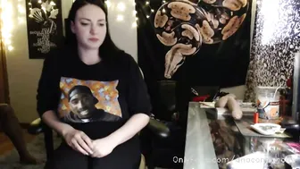 anacondanoire manyvids onlyfans the nipple with big boobs fascinates the look