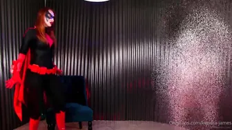 kendra manyvids onlyfans dark skinned lady gently jerks her pussy