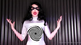 kendra manyvids onlyfans dark skinned lady gently jerks her pussy