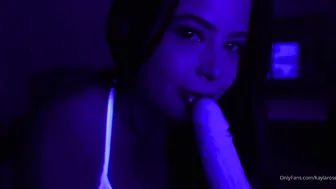 kaylarose manyvids onlyfans naked babe demonstrates chocolate body