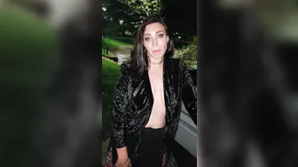 anacondanoire manyvids onlyfans gorgeous mare jerks off pussy