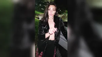 anacondanoire manyvids onlyfans gorgeous mare jerks off pussy